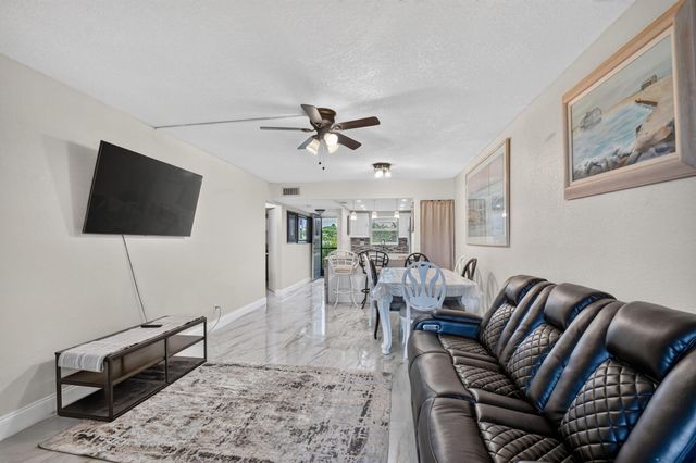 2101 W Woolbright Road J107, Boynton Beach, FL 33426