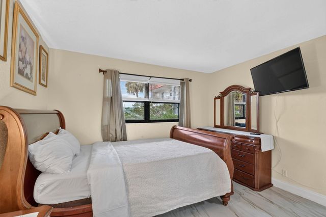 2101 W Woolbright Road J107, Boynton Beach, FL 33426