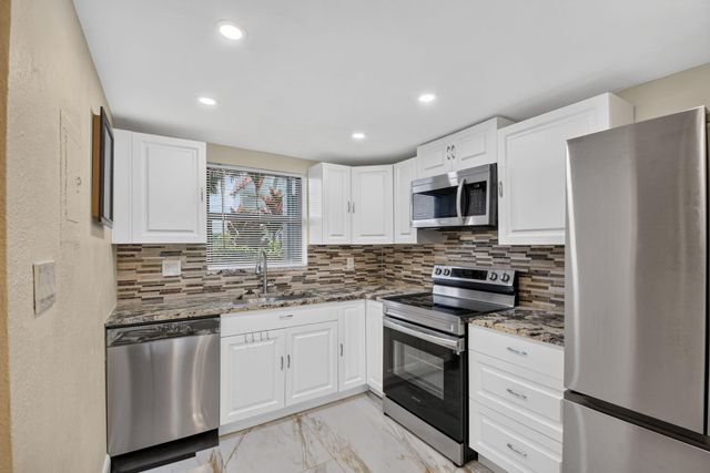 2101 W Woolbright Road J107, Boynton Beach, FL 33426
