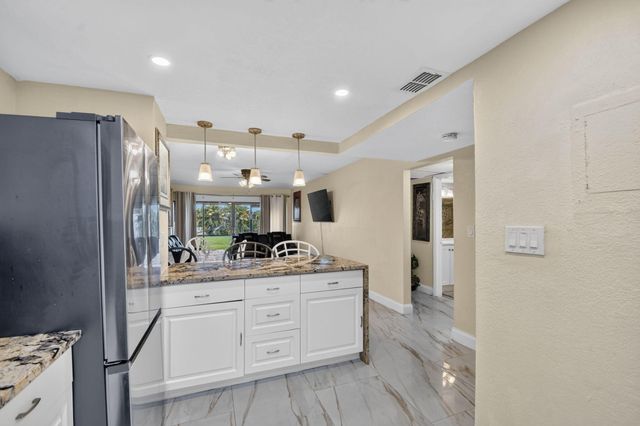 2101 W Woolbright Road J107, Boynton Beach, FL 33426