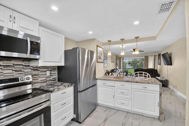 2101 W Woolbright Road J107, Boynton Beach, FL 33426