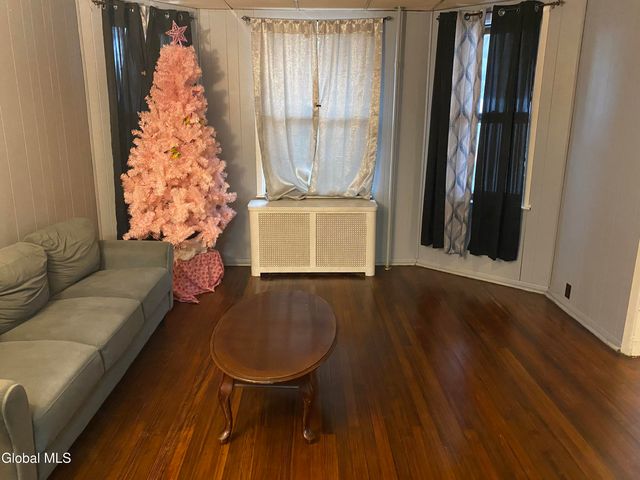 1118 3rd Avenue, Schenectady, NY 12303