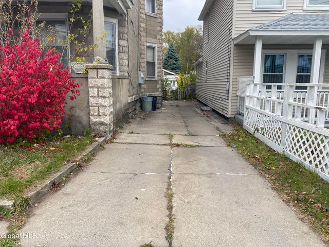 1118 3rd Avenue, Schenectady, NY 12303