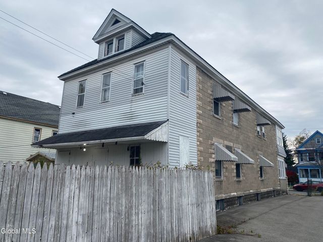 1118 3rd Avenue, Schenectady, NY 12303