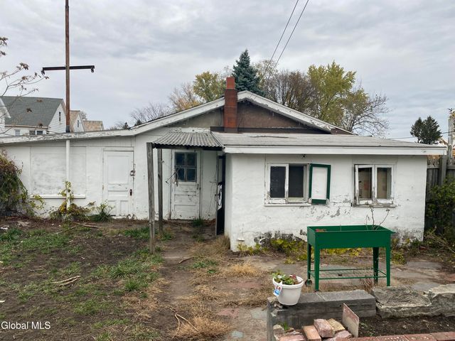 1118 3rd Avenue, Schenectady, NY 12303