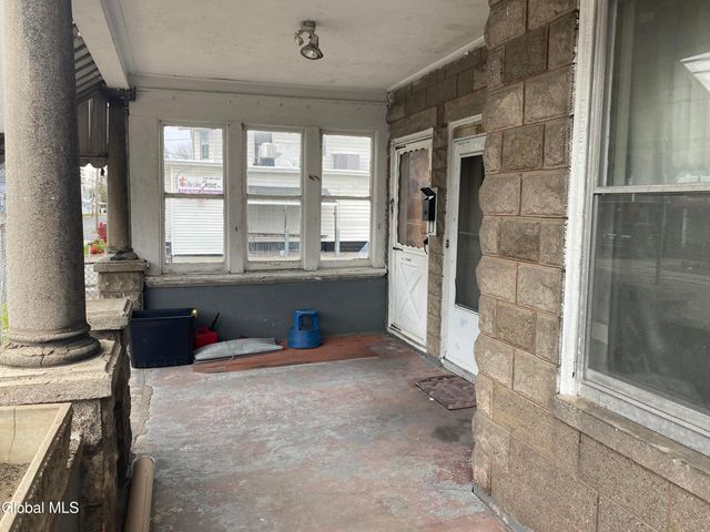 1118 3rd Avenue, Schenectady, NY 12303