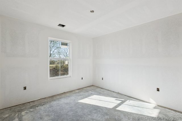 2010 N Everly Drive, Tahlequah, OK 74464