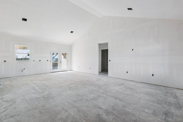 2010 N Everly Drive, Tahlequah, OK 74464