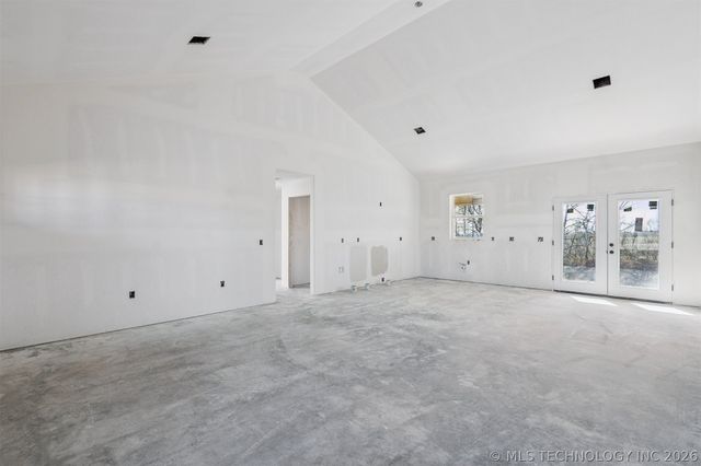 2010 N Everly Drive, Tahlequah, OK 74464