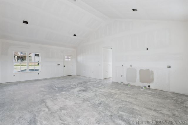 2010 N Everly Drive, Tahlequah, OK 74464