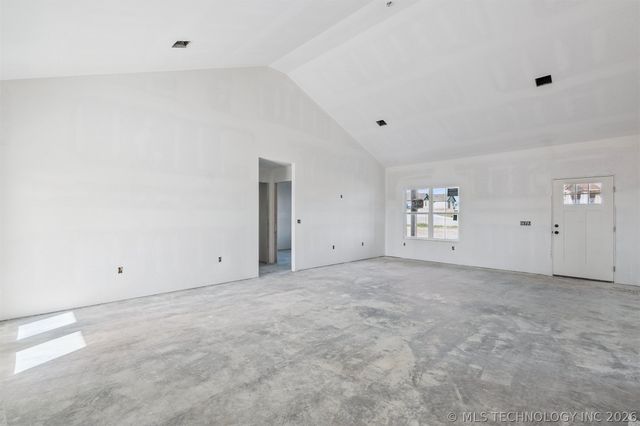 2010 N Everly Drive, Tahlequah, OK 74464