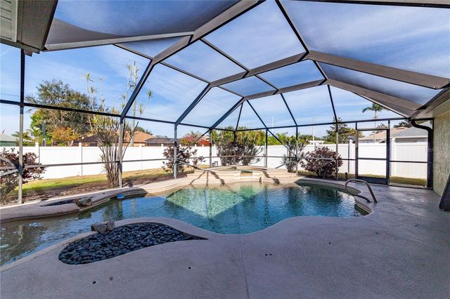 3522 TWELVE OAKS CIR, Merritt Island, FL 32953