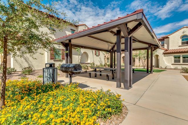 3210 S Mingus Drive, Chandler, AZ 85286