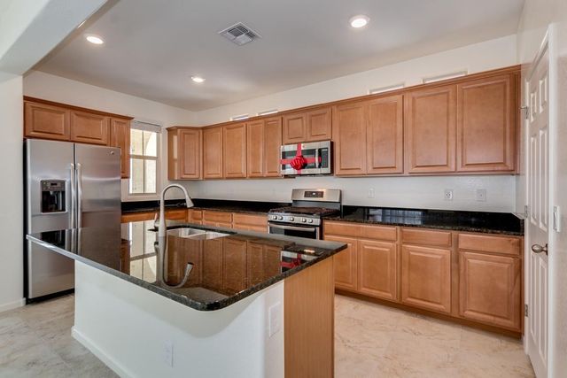 3210 S Mingus Drive, Chandler, AZ 85286