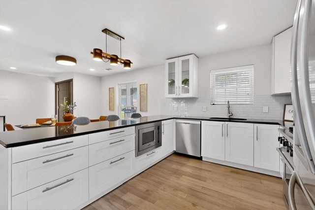 7625 Querida Lane, Dallas, TX 75248