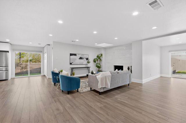 7625 Querida Lane, Dallas, TX 75248