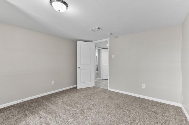 6905 Speaker Street, Hitchcock, TX 77563