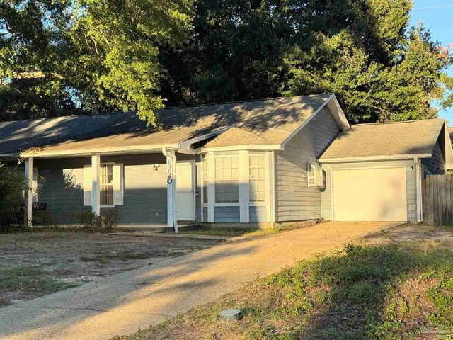 6220 Chablis Ln, Pensacola, FL 32504
