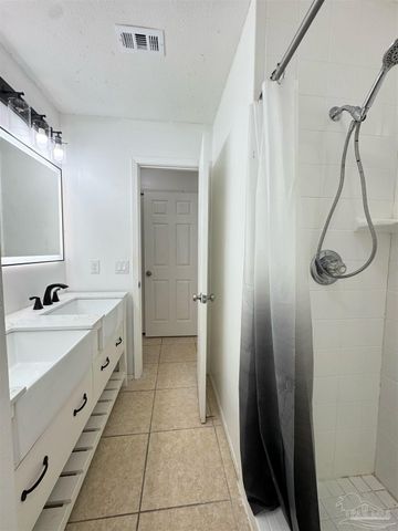 6220 Chablis Ln, Pensacola, FL 32504