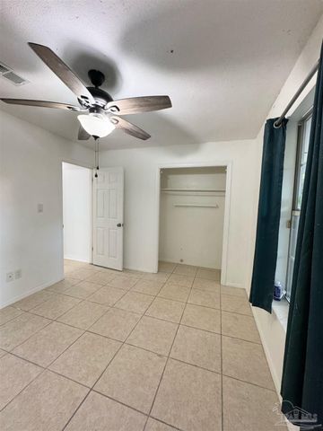 6220 Chablis Ln, Pensacola, FL 32504