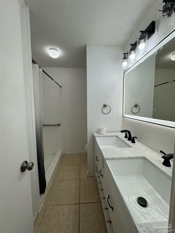 6220 Chablis Ln, Pensacola, FL 32504