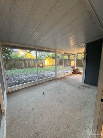 6220 Chablis Ln, Pensacola, FL 32504