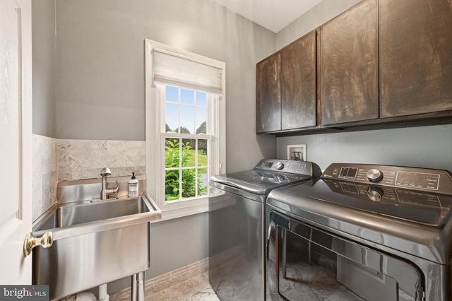 16522 HARBOUR TOWN DR, Ashton, MD 20861