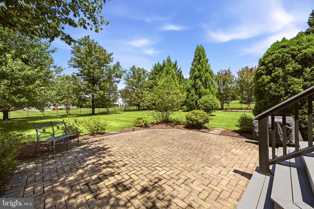 16522 HARBOUR TOWN DR, Ashton, MD 20861