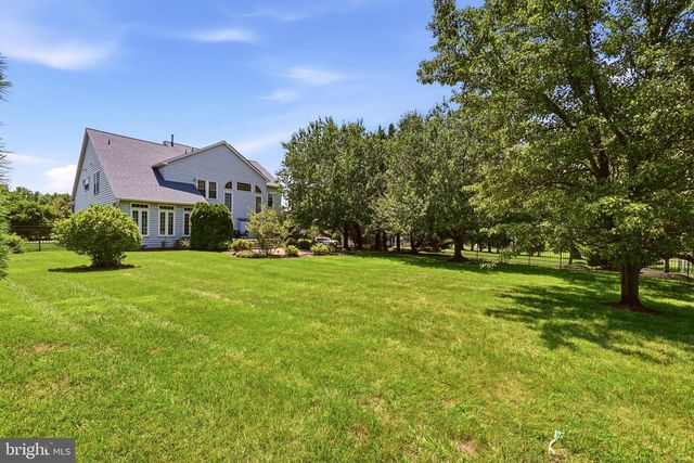 16522 HARBOUR TOWN DR, Ashton, MD 20861