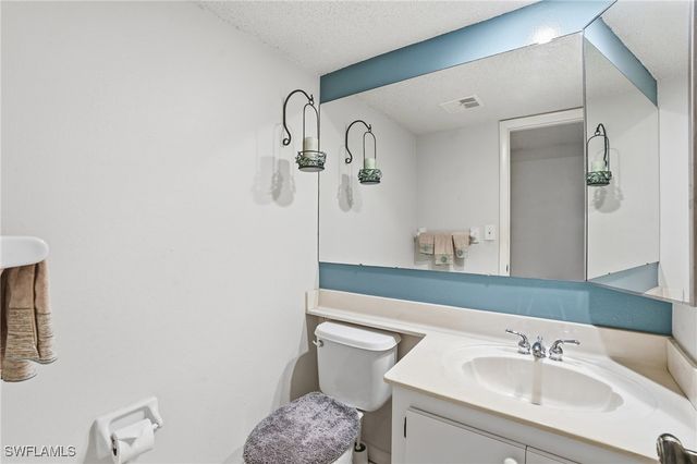 4029 Sandlewood LN 2, Fort Myers, FL 33907