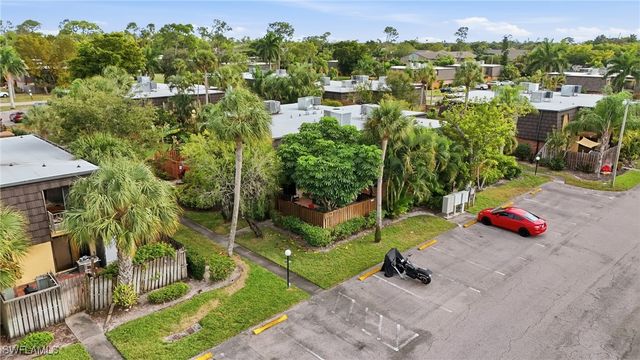 4029 Sandlewood LN 2, Fort Myers, FL 33907