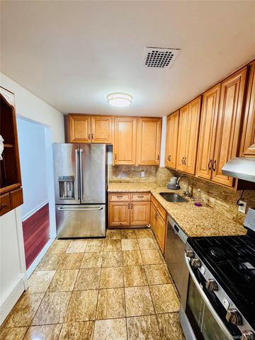 139 Hopkins Street, Brooklyn, NY 11206