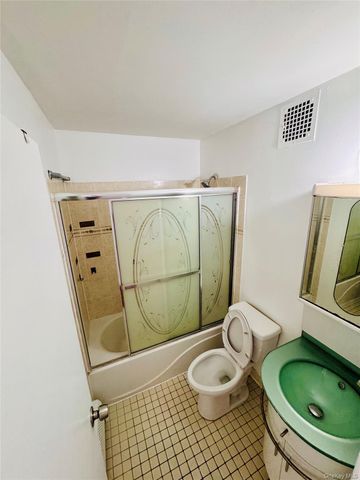 139 Hopkins Street, Brooklyn, NY 11206