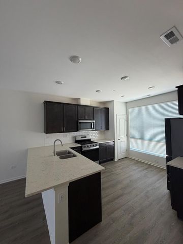 2315 Prestige Place 2315, Schaumburg, IL 60173