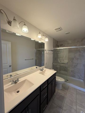 2315 Prestige Place 2315, Schaumburg, IL 60173