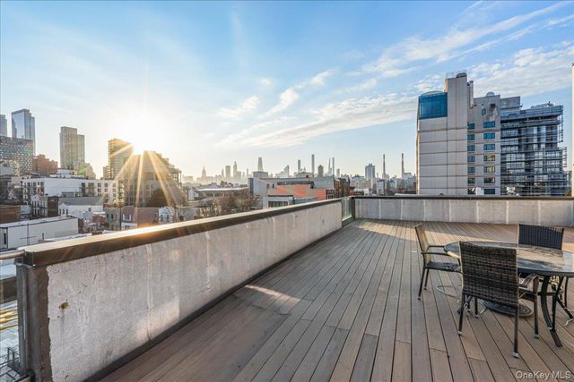 2809 39th Avenue 4C, Long Island City, NY 11101