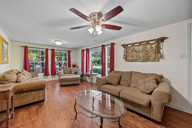 3334 Sheldon Avenue, Dallas, TX 75211