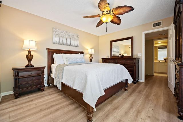 2874 Waterford Drive S, Deerfield Beach, FL 33442