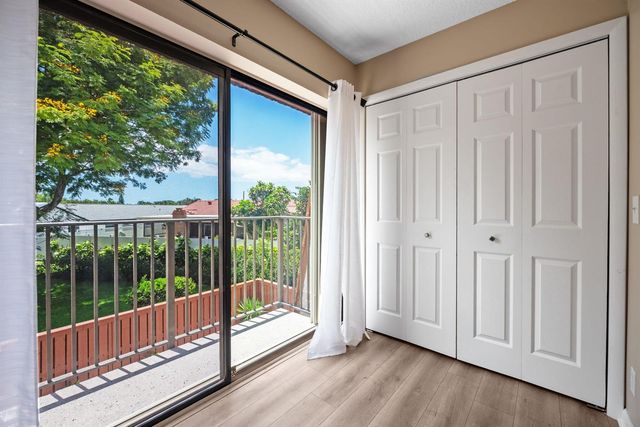 2874 Waterford Drive S, Deerfield Beach, FL 33442