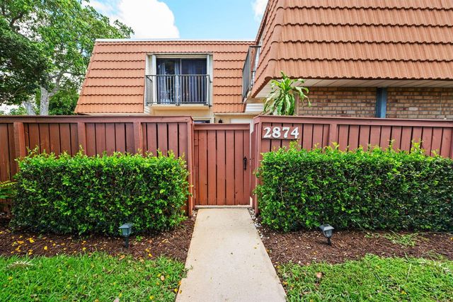 2874 Waterford Drive S, Deerfield Beach, FL 33442