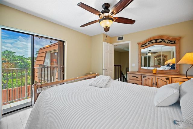 2874 Waterford Drive S, Deerfield Beach, FL 33442