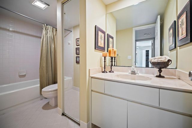 2874 Waterford Drive S, Deerfield Beach, FL 33442