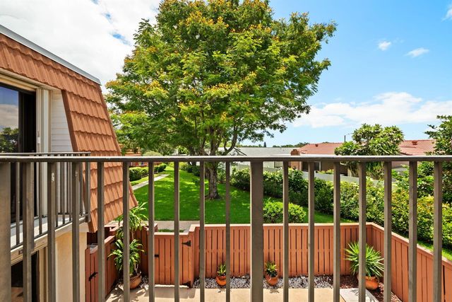 2874 Waterford Drive S, Deerfield Beach, FL 33442