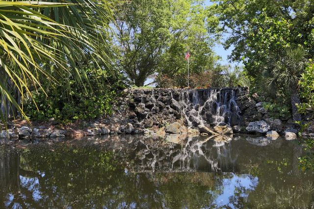 772 BIRD BAY DRIVE N 202, Venice, FL 34285