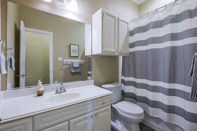 5201 La Bandera Trail, Benbrook, TX 76126