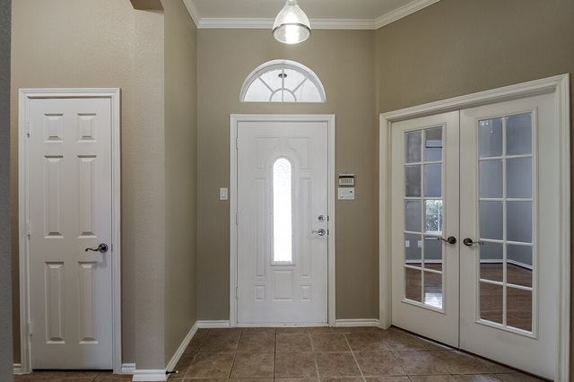 5201 La Bandera Trail, Benbrook, TX 76126