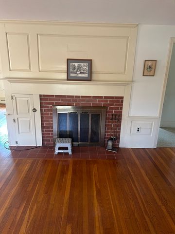 1593 Old Williams Street, Dighton, MA 02715