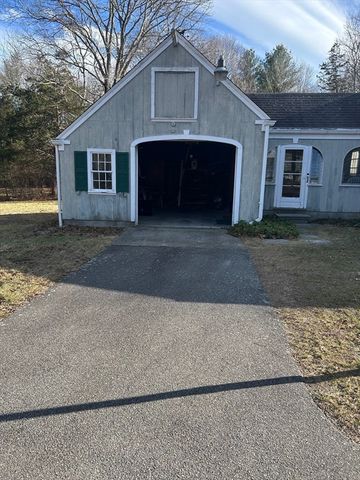 1593 Old Williams Street, Dighton, MA 02715