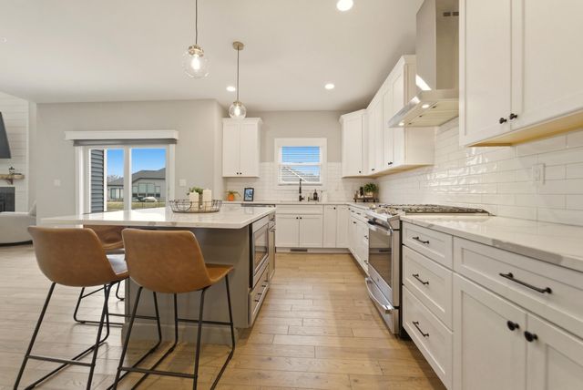 11200 Oak Ridge Court, Crown Point, IN 46307