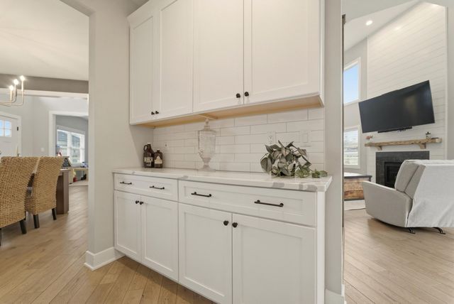 11200 Oak Ridge Court, Crown Point, IN 46307